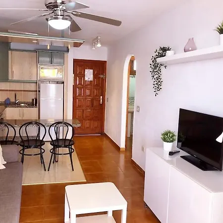 Con Vistamar Y Piscina Climatizada En Garden Apartment *
